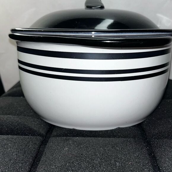 Corelle Cordinates stoneware microwave and oven safe 1-1/2 qt 1.42L white - Picture 7 of 11